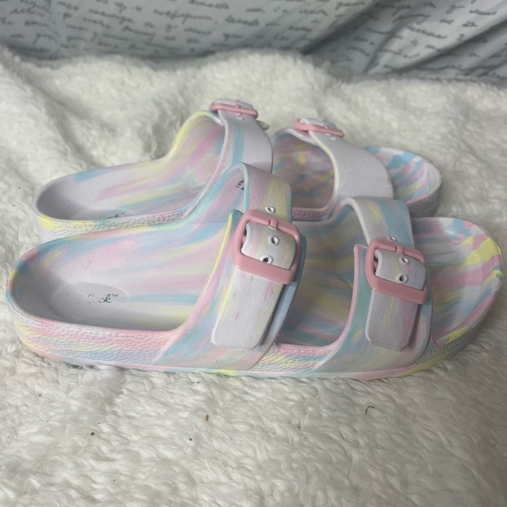 Cat and Jack sandals, multicolor size 5 kids